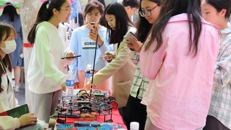 互联网技术：定义、应用场景与未来展望**